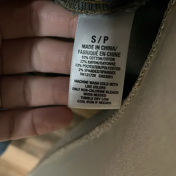 Aeropostale Small Petite Blue Jean Distressed Jacket - Picture 2 of 4